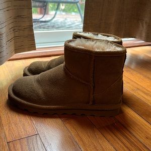 Bearpaw ankle boots